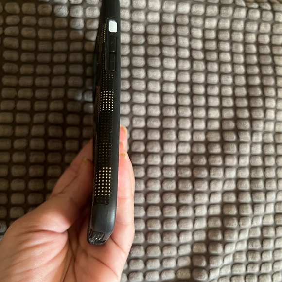 2/$10 iPhone 13Pro Case - Picture 3 of 4